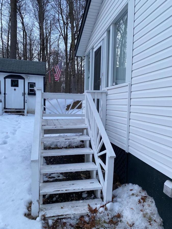 Cozy Poconos Mountain House With 3 Bedrooms Holiday home *