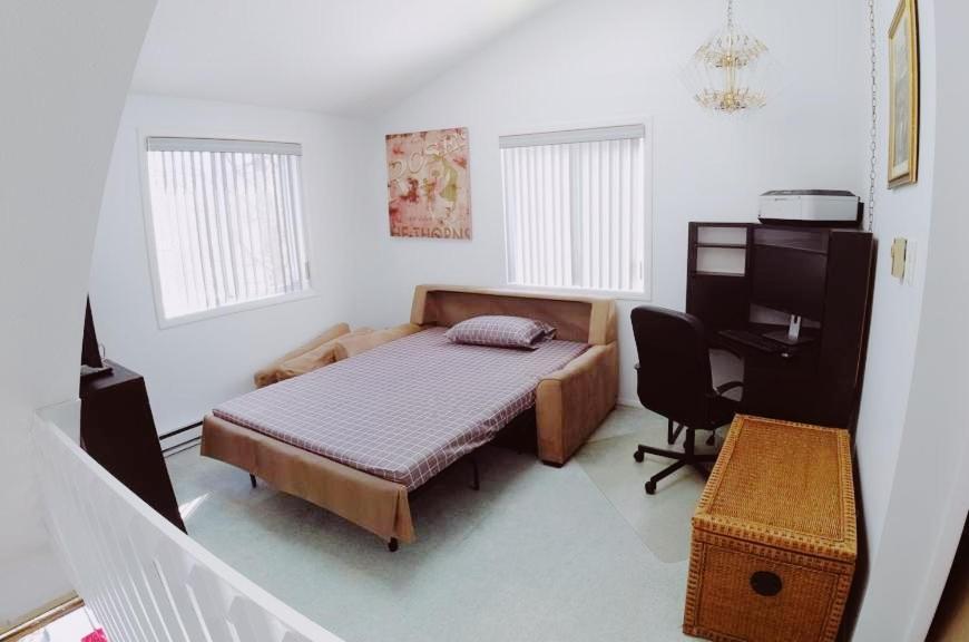 Cozy Poconos Mountain House With 3 Bedrooms Holiday home *