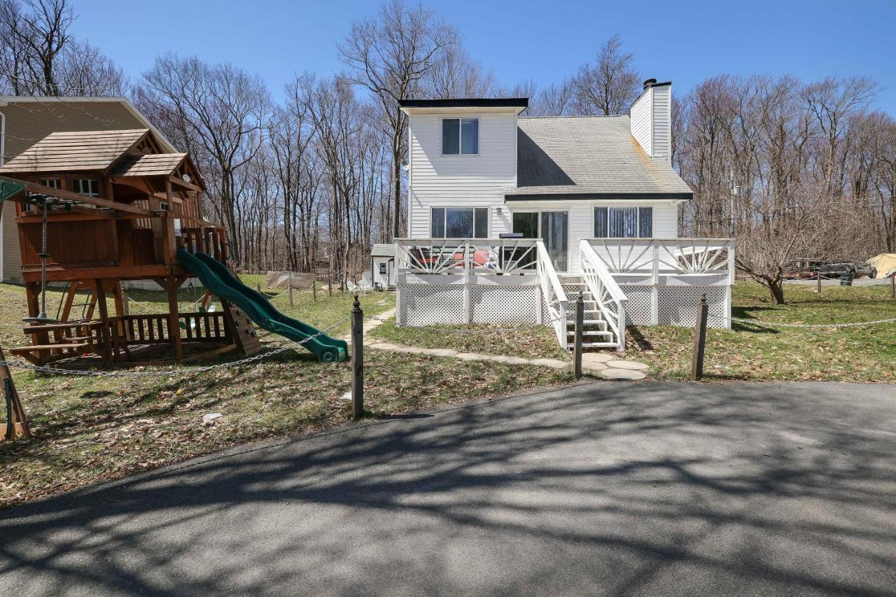 Holiday home Cozy Poconos Mountain House With 3 Bedrooms Tobyhanna