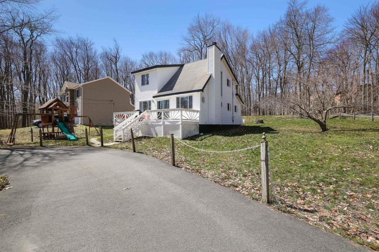 Holiday home Cozy Poconos Mountain House With 3 Bedrooms *