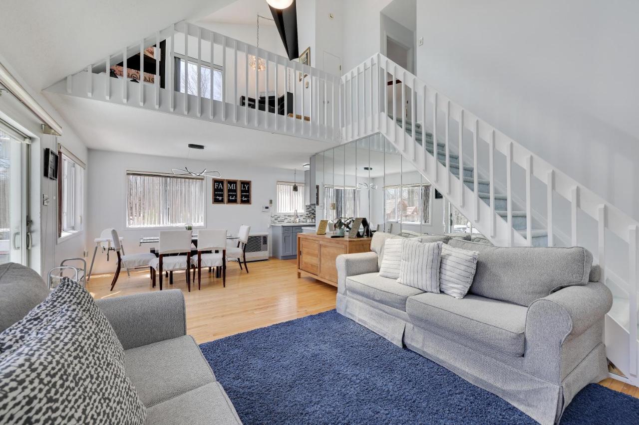 Cozy Poconos Mountain House With 3 Bedrooms Holiday home Tobyhanna